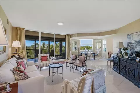 7225 Pelican Bay Blvd #305, Naples, FL 34108