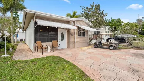 186 Panther Pass Cir #186, Naples, FL 34114