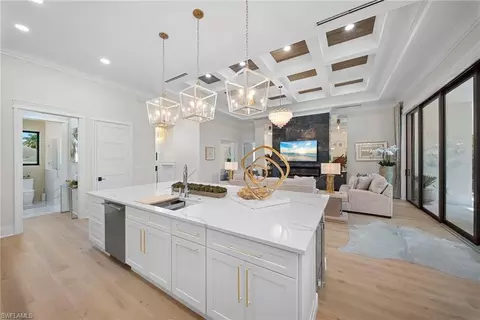 Kitchen - 405 Samar Ave, Naples, FL 34113 photo 4 of 5