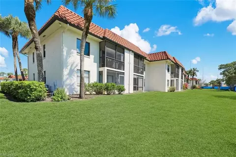 4338 27th Ct SW #104, Naples, FL 34116