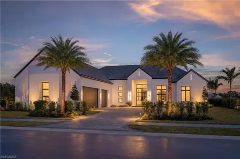 970 French Oak St, Naples, FL 34120