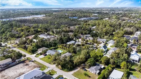 3045 Woodside Ave, Naples, FL 34112 photo 10