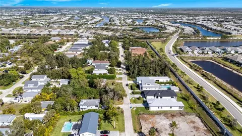 3045 Woodside Ave, Naples, FL 34112 photo 15