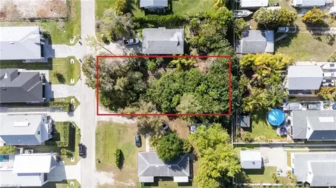 3045 Woodside Ave, Naples, FL 34112 photo 9