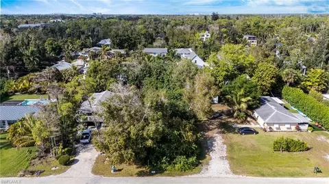 3045 Woodside Ave, Naples, FL 34112 photo 11