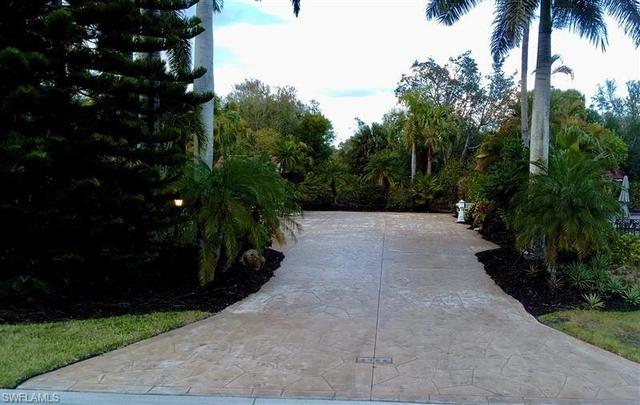 4794 Southern Breeze Dr, Naples, FL 34114