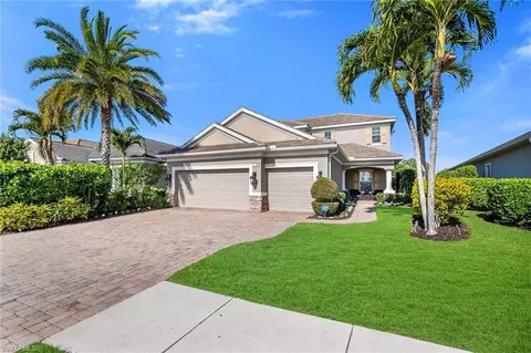 3783 Canopy Cir, Naples, FL 34120