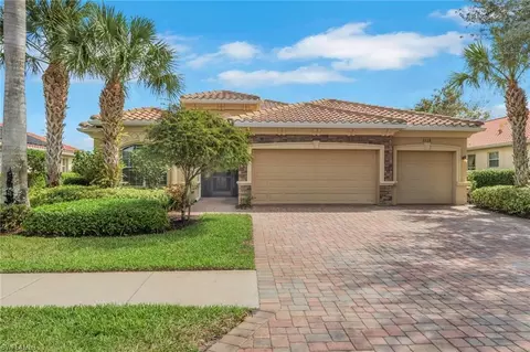 2118 Satsuma Ln, Naples, FL 34120