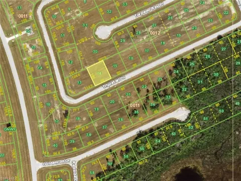 12394 Tripletail Dr, Placida, FL 33946 photo 3