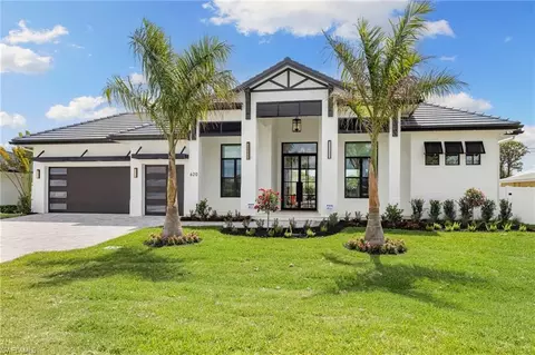 620 94th Ave N, Naples, FL 34108