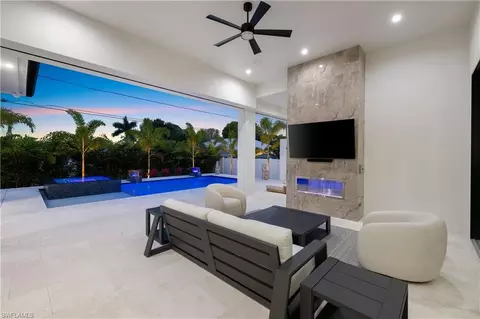 620 94th Ave N, Naples, FL 34108 photo 7