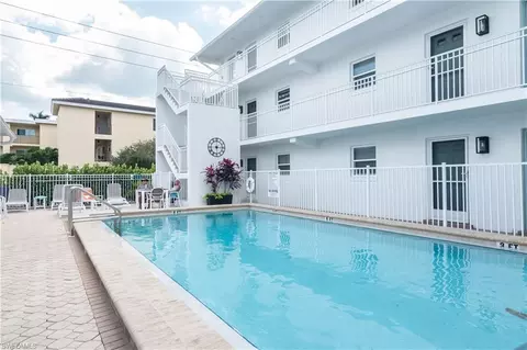 Exterior - 1021 3rd St S #306, Naples, FL 34102 photo 1 of 2