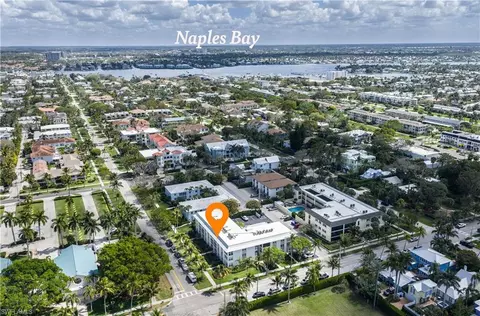 View/Area - 1021 3rd St S #306, Naples, FL 34102 photo 5 of 8