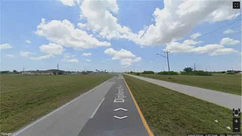 2122 Diplomat Pkwy E, Cape Coral, FL 33909