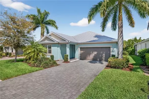 14520 Topsail Dr, Naples, FL 34114