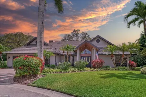 812 Pine Creek Ln, Naples, FL 34108