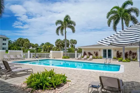 Exterior - 680 12th Ave S #680, Naples, FL 34102 photo 8 of 9