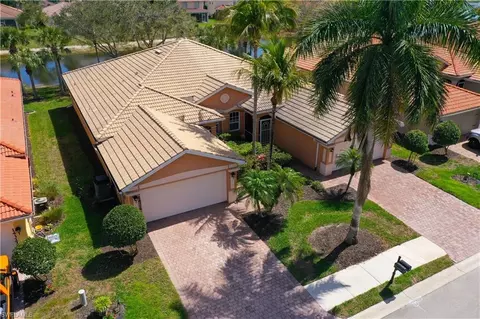 14318 Manchester Dr, Naples, FL 34114