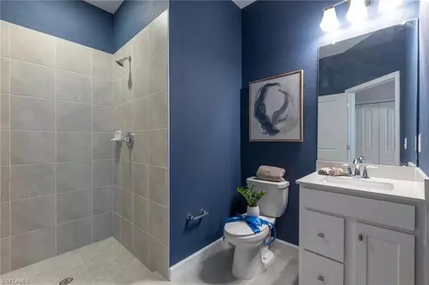 Bath - 1579 Double Eagle Trl, Naples, FL 34120 photo 3 of 3