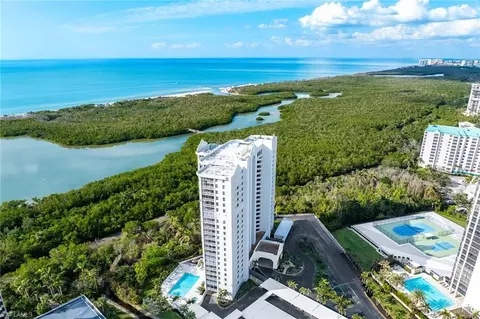 5550 Heron Point Dr #1604, Naples, FL 34108