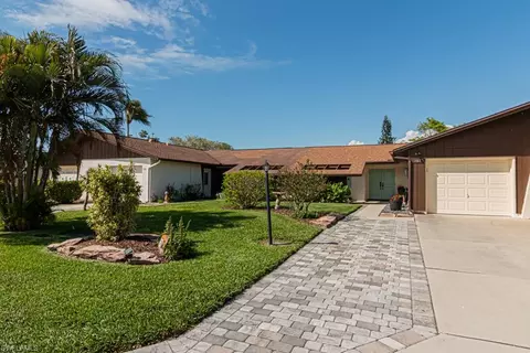 187 Round Key Cir #D3, Naples, FL 34112