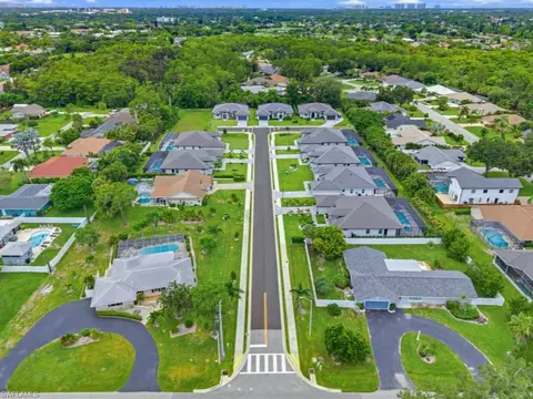 View/Area - 67 Willowick Dr, Naples, FL 34110 photo 3 of 4