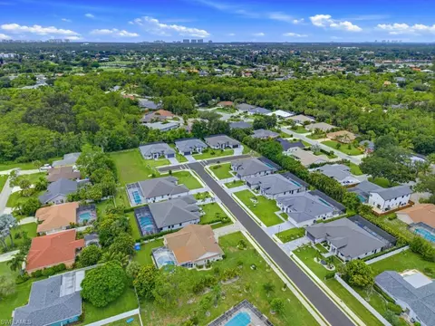 View/Area - 67 Willowick Dr, Naples, FL 34110 photo 4 of 4