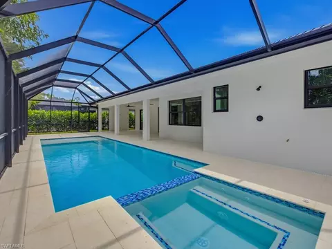 Exterior - 67 Willowick Dr, Naples, FL 34110 photo 7 of 10