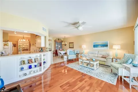 8085 Celeste Dr #811, Naples, FL 34113 photo 15