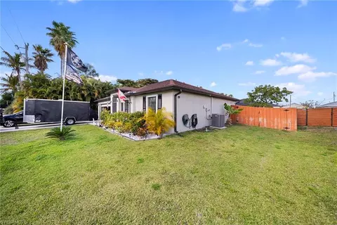 427 NW 3rd St, Cape Coral, FL 33993