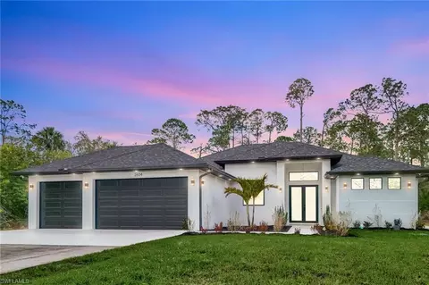 2604 20th Ave NE, Naples, FL 34120