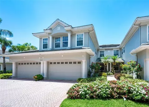 3115 Lancaster Dr #801, Naples, FL 34105