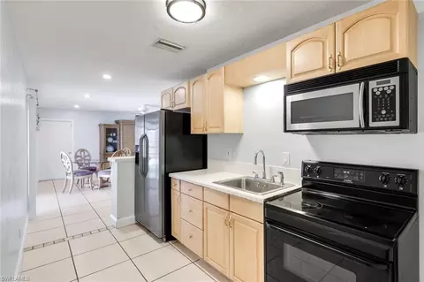 Kitchen - 183 Sunset Cay, Naples, FL 34114 photo 7 of 7