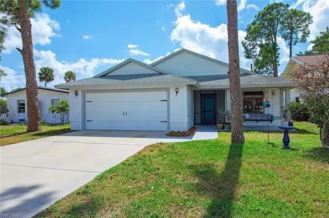 836 102nd Ave N, Naples, FL 34108