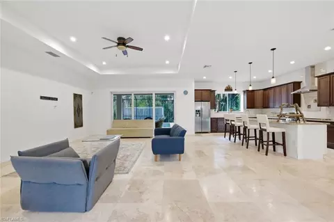 181 35th Ave NE, Naples, FL 34120