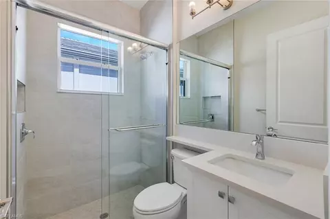 Bath - 2741 Durham Cir, Naples, FL 34112 photo 3 of 4