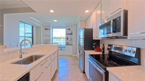 9529 Avellino Way #2813, Naples, FL 34113