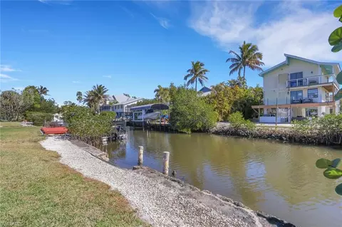 Exterior - 1278 Rainbow Ct, Naples, FL 34110 photo 7 of 8