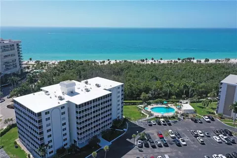 1 Bluebill Ave #605, Naples, FL 34108