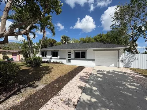 5285 SW 19 Pl, Naples, FL 34116