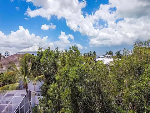 723 Glendale Ave, Naples, FL 34110 photo 7