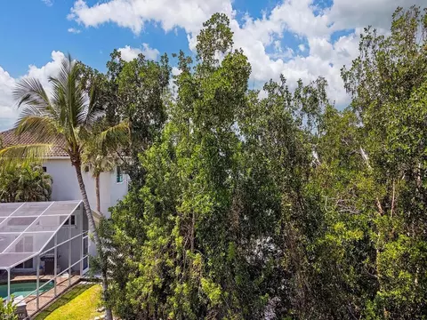 723 Glendale Ave, Naples, FL 34110 photo 8