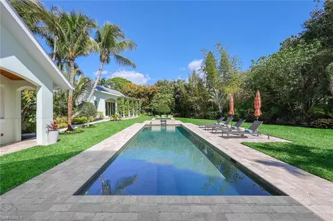 Exterior - 1438 Murex Dr, Naples, FL 34102 photo 7 of 20