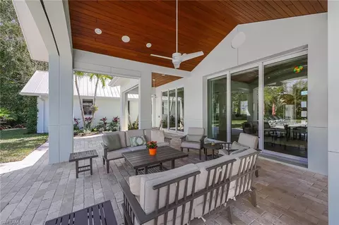 Exterior - 1438 Murex Dr, Naples, FL 34102 photo 5 of 20