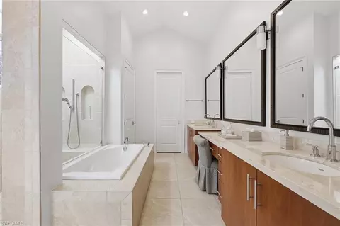 Bath - 1438 Murex Dr, Naples, FL 34102 photo 1 of 4