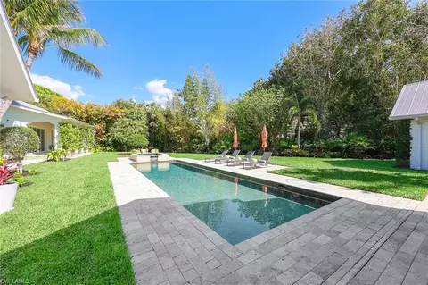Exterior - 1438 Murex Dr, Naples, FL 34102 photo 6 of 20