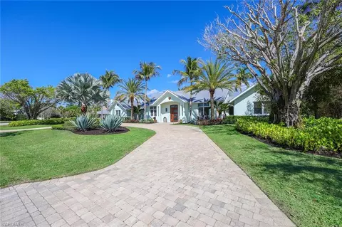 Exterior - 1438 Murex Dr, Naples, FL 34102 photo 4 of 20