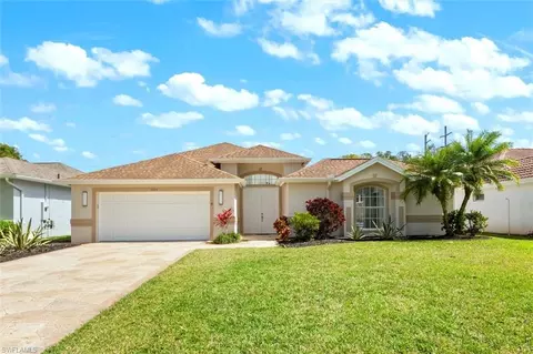 1435 Vintage Ln, Naples, FL 34104