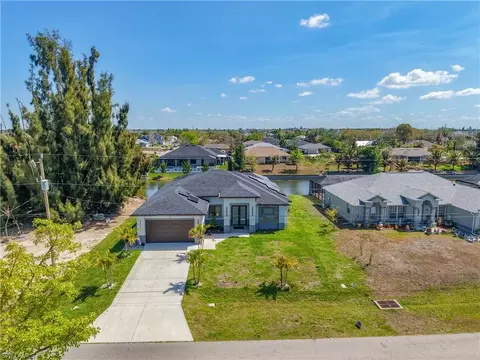427 NW 7th Ave, Cape Coral, FL 33993