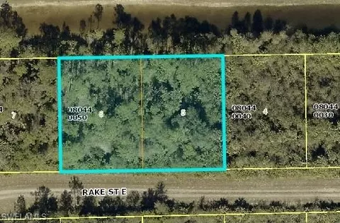 1239 Rake St E, Lehigh Acres, FL 33974